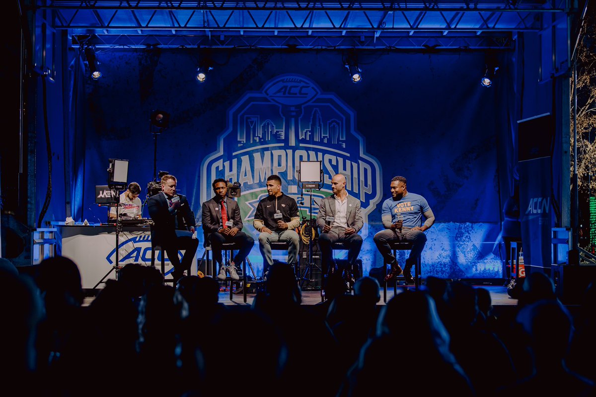 etzelagency's tweet photo. Highlights from the 2021 ACC Football Championship Fan Fest. The fans brought the energy and the setting could not have been better!

📸: @Tbailes875 + @shotbyalexc https://t.co/DCARMweboc