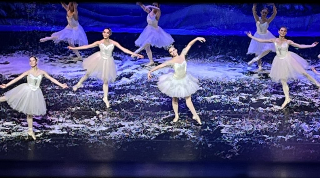 EndersShadow_ep's tweet photo. Enjoyed @BalletArkansas The Nutcracker as always! https://t.co/QHDbiMC5wj