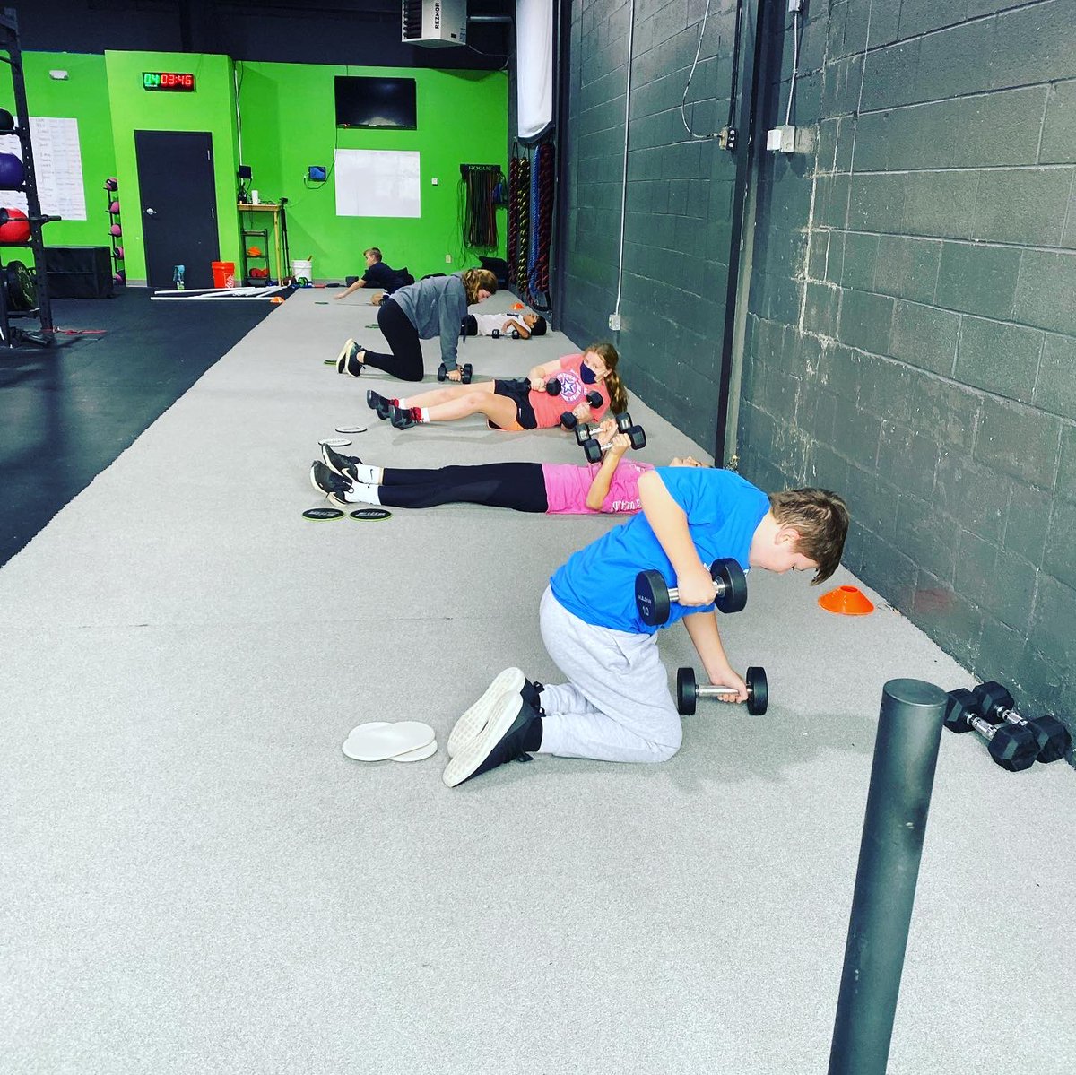 BSBStrengthTank's tweet image. BHPI Long Term Athlete Initiative. On the grind every Sunday morning at 9:30am #longtermathletedevelopment #fuelingthetank #movementfirst #qualitymovement