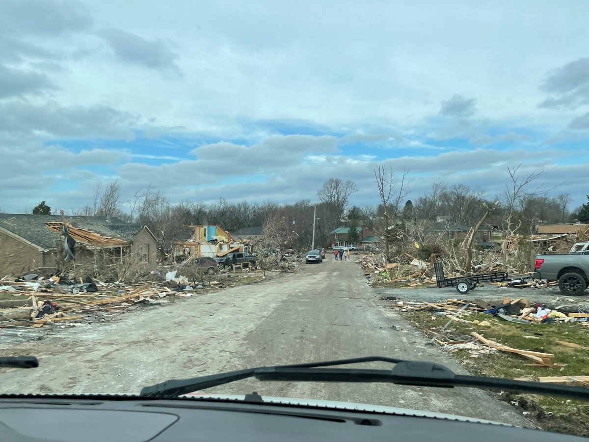 SalvationArmyUS's tweet photo. The devastation caused by Friday's #tornadoes will be overcome by the generosity of Americans who reach out in love when their neighbors are in need. Please consider supporting survivors and first responders at https://t.co/ajWzrz9uMX. https://t.co/AI643Afoa2