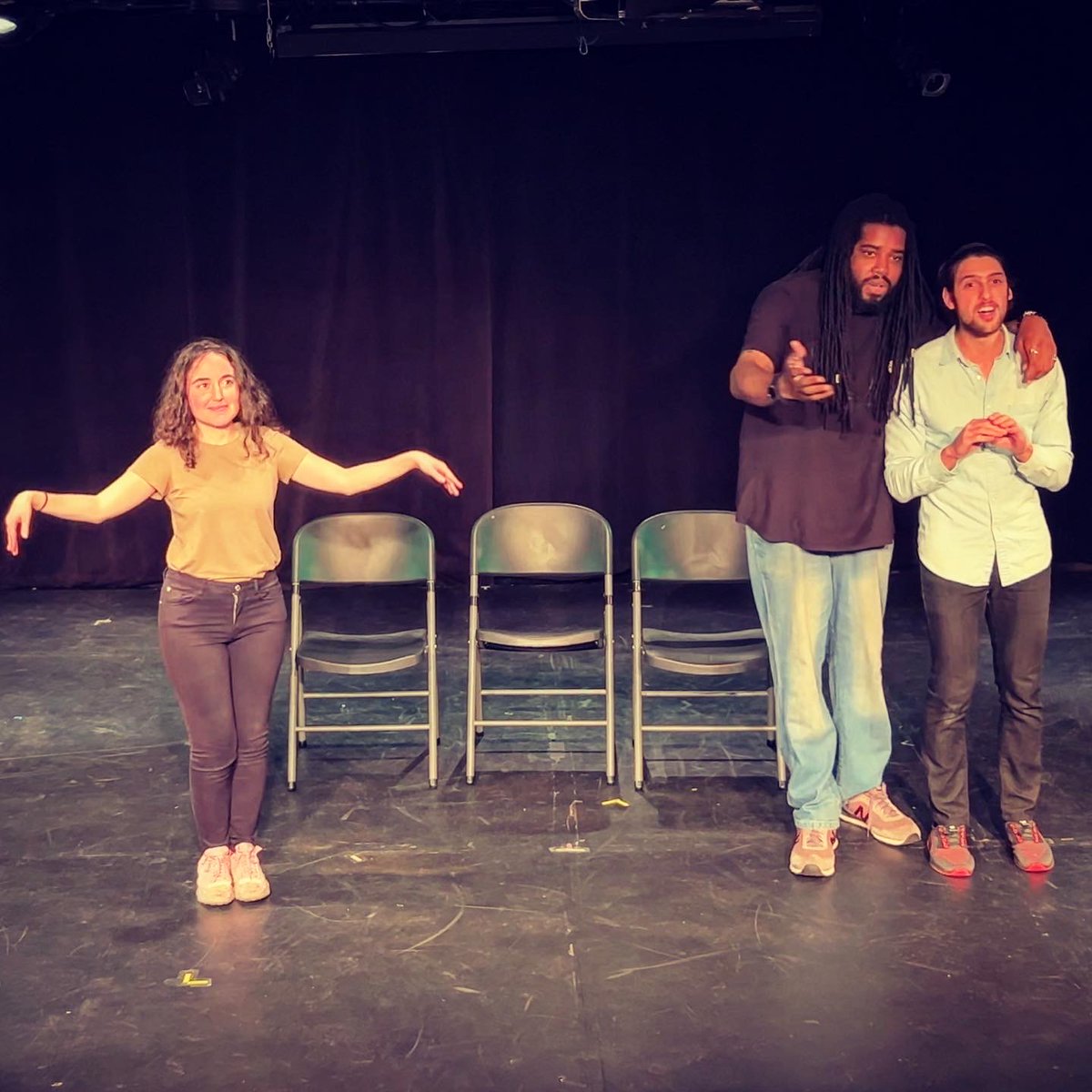 RufusKhanComedy's tweet photo. More pics from last night? Yes, please! https://t.co/o46ppqTNCm
