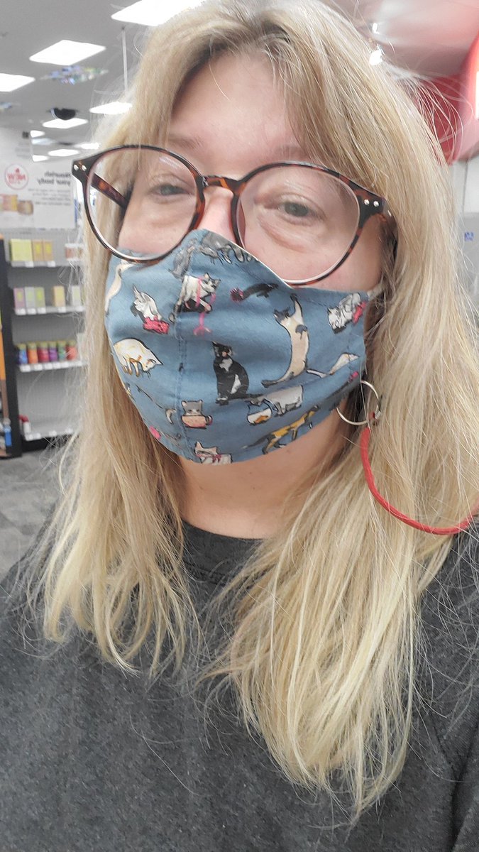 nuveeena's tweet photo. #GetVaccinated #postbooster #alsoFLUshot. #NOTdead. #NOTstupud #NOTcontagious
Sleepy, but that's from all nighter, not the jab. https://t.co/9h4iFz5iU0
