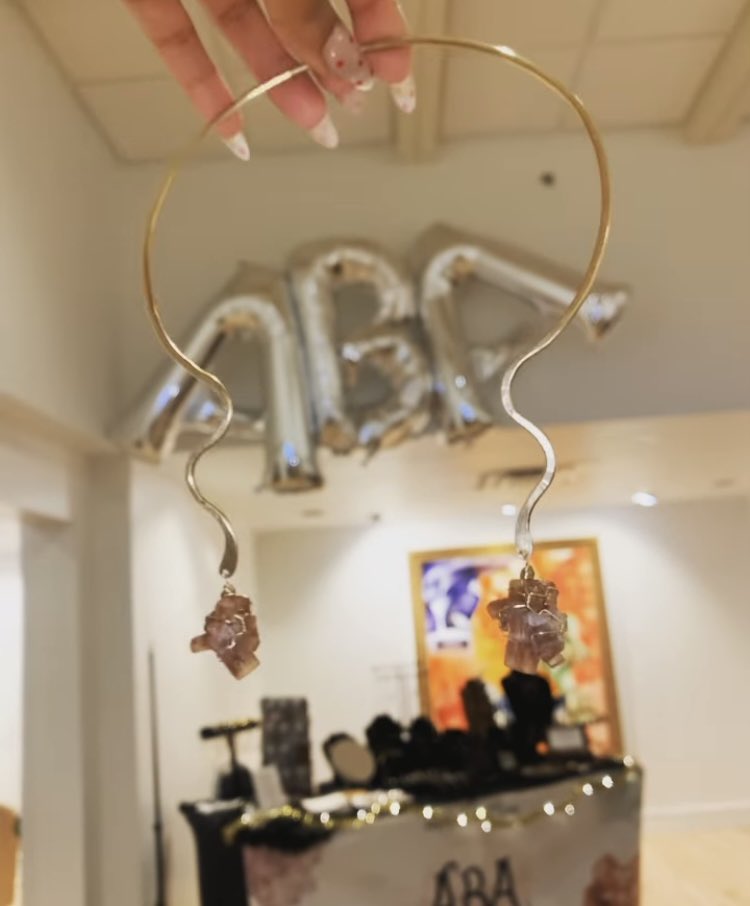 ABAjewels's tweet photo. ๐ I got to make some on-the-spot jewels this weekend!
๐ธ Taken at the first ever Pine & Palm Market at the Coral Springs Museum of Art
๐ฅHereโs to more time spent in museums and art spaces in 2022!
#ABAjewels #CSMOA #CoralSpringsMuseumofArt https://t.co/AthICx3PHd