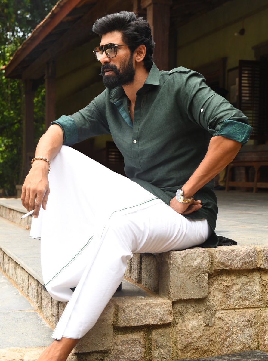 VictoryTrends's tweet photo. @RanaDaggubati Massess 🔥🔥
DANNY ATTITUDE KAA BAAP 💥💥

#BheemlaNayakTeaser #BheemlaNayak 

#HBDVictoryVenkatesh https://t.co/ZOq4FRraRM