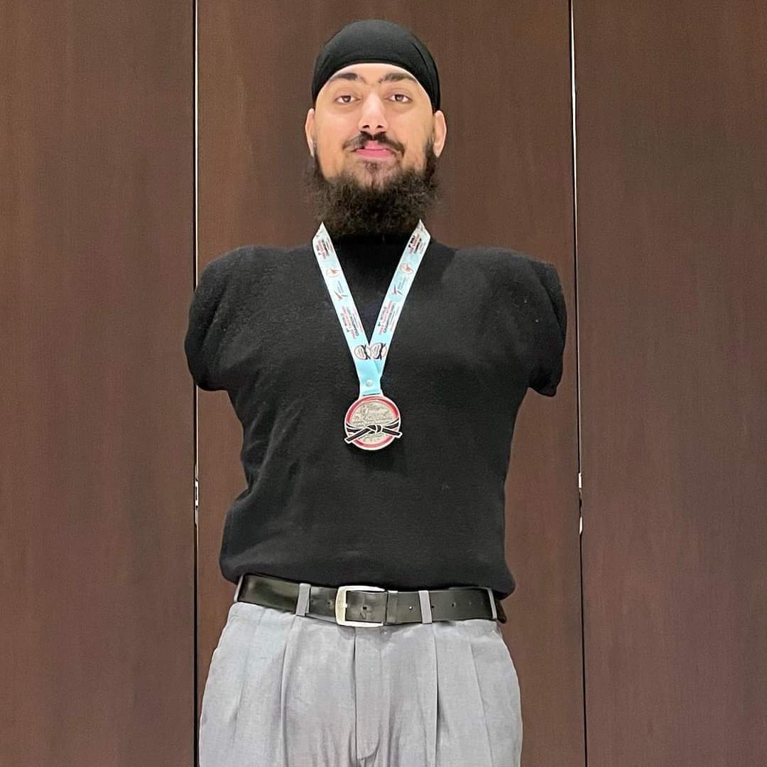 MudasirJourno's tweet photo. Won Silver Medal in 9th World Para Taekwondo Championship 
And became 1st Player to bag 2 Silver medals in World Para Championship
@OfficeOfLGJandK @nitishwarKumar
@nuzhatjehangir @JKSportsCouncil
@DrBilalbhatIAS @MehtaRoopesh
#Kashmir #Taekwondo #Champship #JammuAndKashmir https://t.co/iKeVPEd2K0