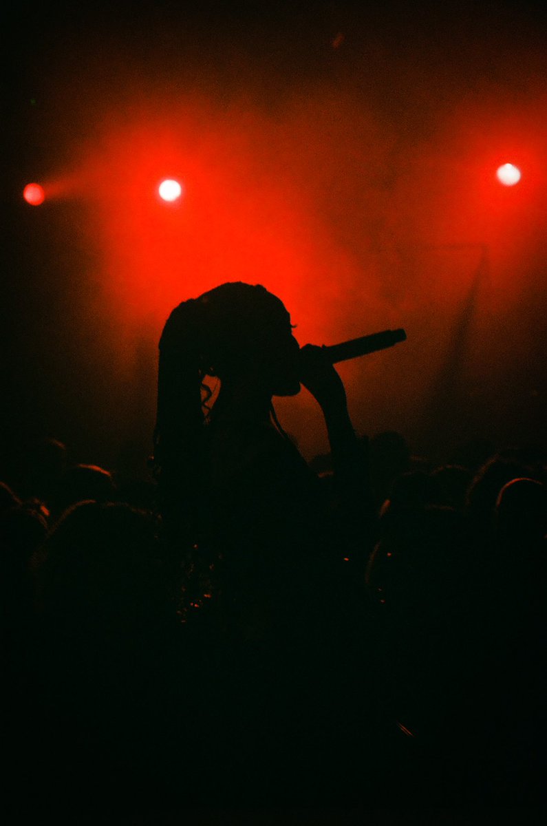 Ant21idaho's tweet photo. The Pinkpantherss LDN Tour, shot by me! 🫀 https://t.co/EAOcBpBycf