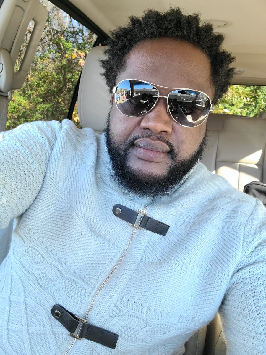 willnixonjr's tweet photo. Beautiful days like this, should be celebrated with the 4 F's.... Fellowship (#Church ), Family, Food, and Football
Happy Sunday everyone! Let's make today great!
#sundayvibesπ #rayban #louisvuitton #sweaterweather #lovelyday #youbroughtthesunshine #Sonday #wohm #BeauMonsieur https://t.co/lwg37aJAyi