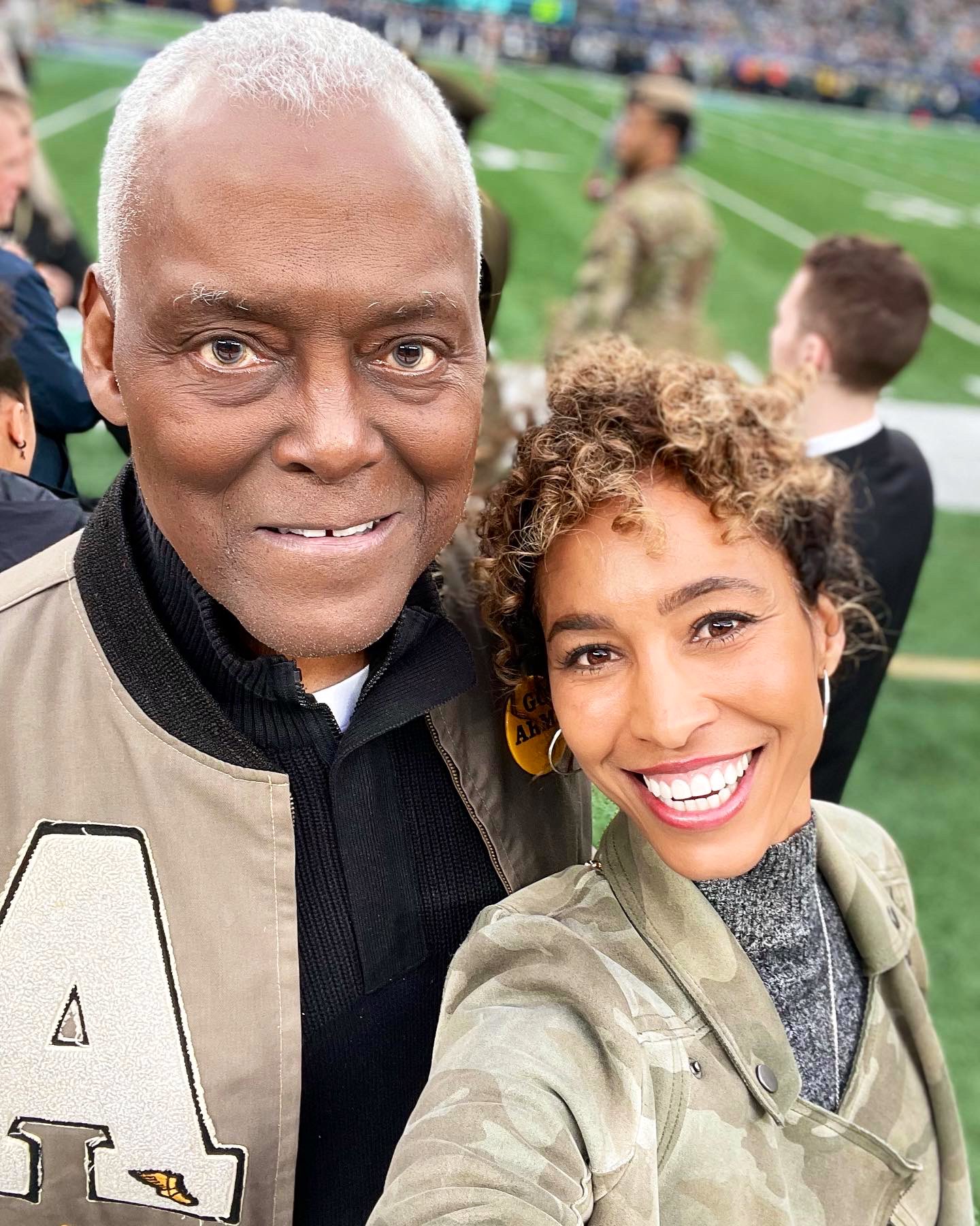 Sage Steele on Twitter "On brave old Army team.... 🎶 Awesome day with