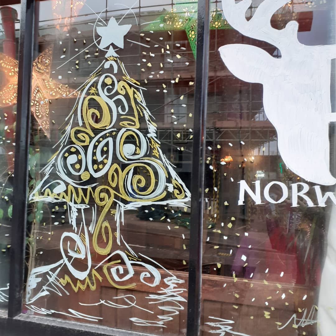 @thereindeernorwich windows decorated today. Thank you <a href="/LouWilding/">Lou Lou Face</a> and Staff for an amazing roast and hospitality.#Christmas #art #hospitality