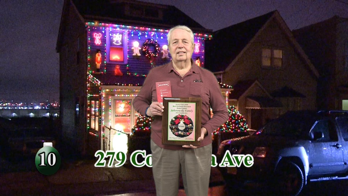 Attention Jersey City Heights Christmas Home Decorators, we're working the Heights tonite filming decorated homes for the "John Seborowski Jersey City Best Christmas Decorated Home Contest" tonight, lights on at by 6pm!
Please retweet.