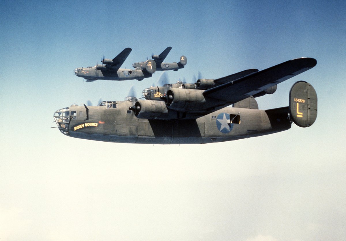 WW2 in Colour tweet media