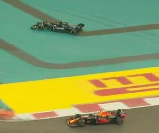 MindsOfFear's tweet photo. @stefxnrhys @F1 @Max33Verstappen This is fraudulent! https://t.co/GFVo8XKHtl