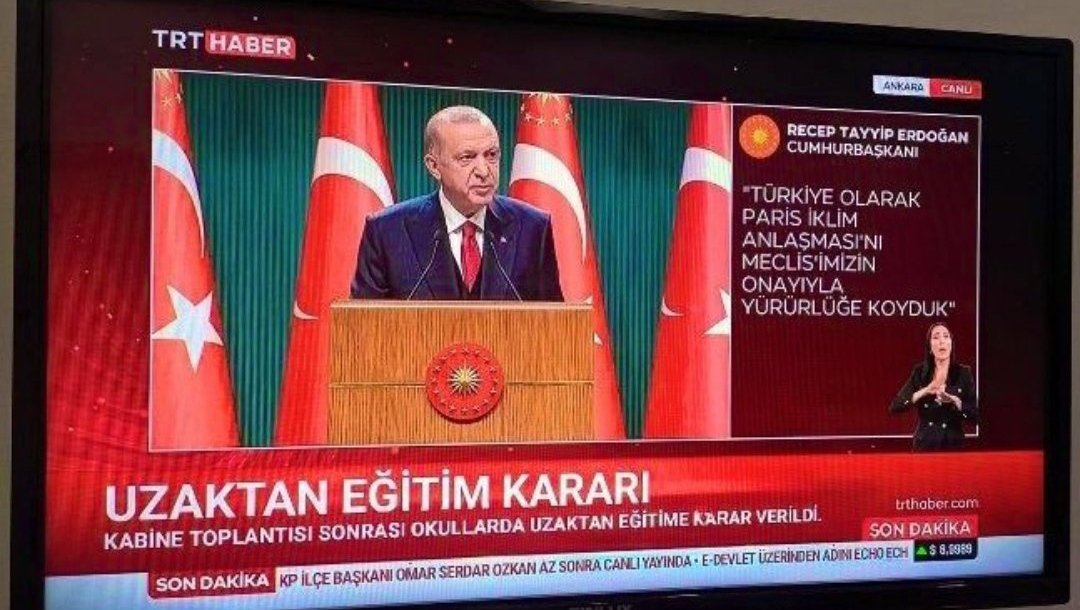 elaiste47's tweet photo. Bugün son dakika haberi olarak alsak ne kadar güzel olur #MahmutÖzerOkullarOnline https://t.co/UDZXHlDxKD