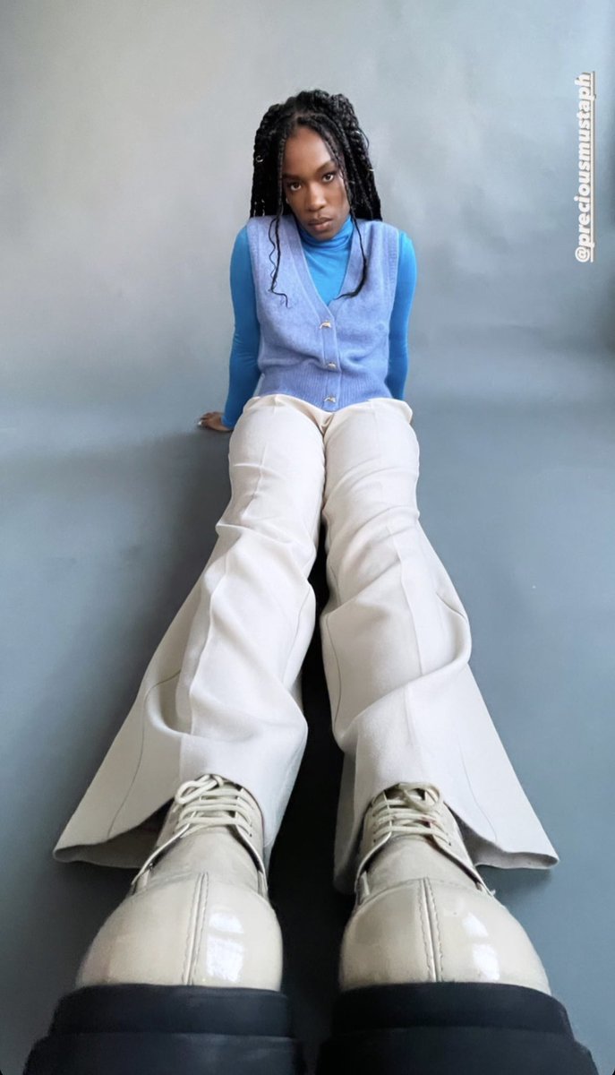 ESTOU SEM PALAVRAS — sandrahahnel via Instagram Stories.