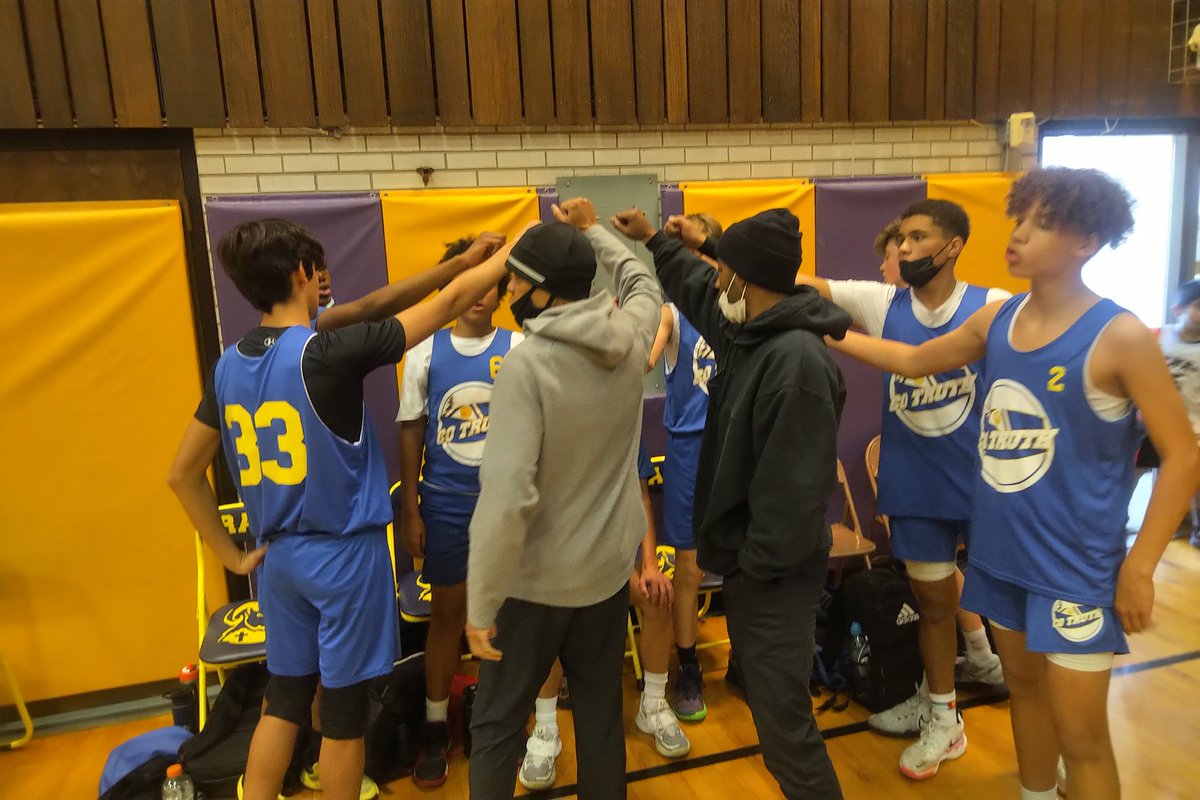BallFever_CO_Tr's tweet photo. Tuesday & Friday Night Lights #TruthBall equaling some weekend wins!
2021 Schedule Complete! Now Skills/Drills remainder of month!
Individual/Small group Training available day/night #TruthTrainingGym
https://t.co/OiqlhDzSSm
NOT ONE practice, game, tourney, canceled in 2021! https://t.co/mDul5YZ56U