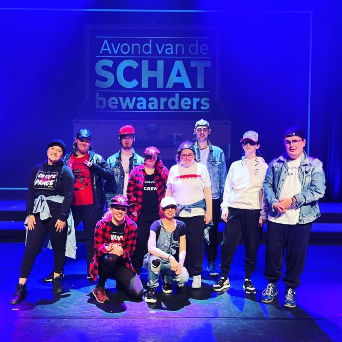 chance4dance's tweet photo. Vandaag de dansen opgenomen voor de Avond van de schatbewaarders. 
Als alternatief voor de voorstelling die vanwege de avondlockdown niet doorging!

Bedankt dansers van Moov en Hiphop advanced, top gedaan allemaal❤️

En toch even in het zonnetje, mijn Special Heroes, trots ❤️ https://t.co/pH3H6EXVby
