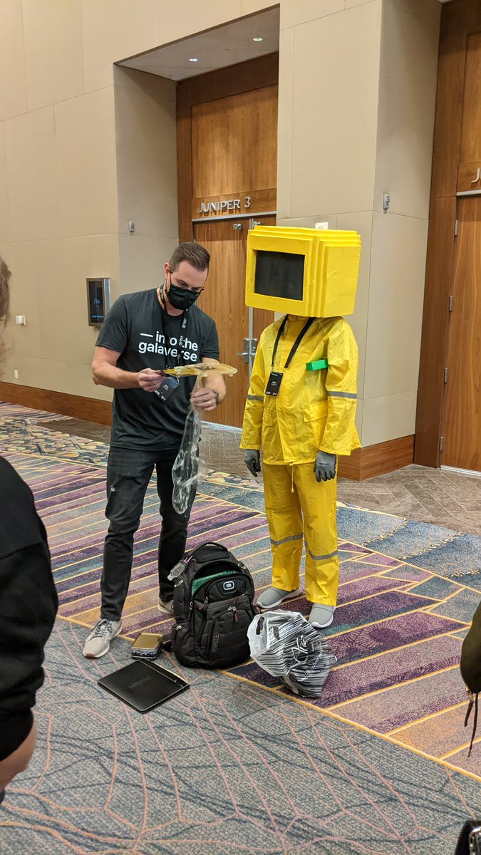 CryptoEuclid's tweet photo. One of the Vox preparing for the show

I wonder what rarity this guy has 🤔

#IntoTheGalaverse $GALA

@GoGalaGames @BitBenderBrink @mysticaloaks @CryptoWendyO https://t.co/ndteDDnTxT
