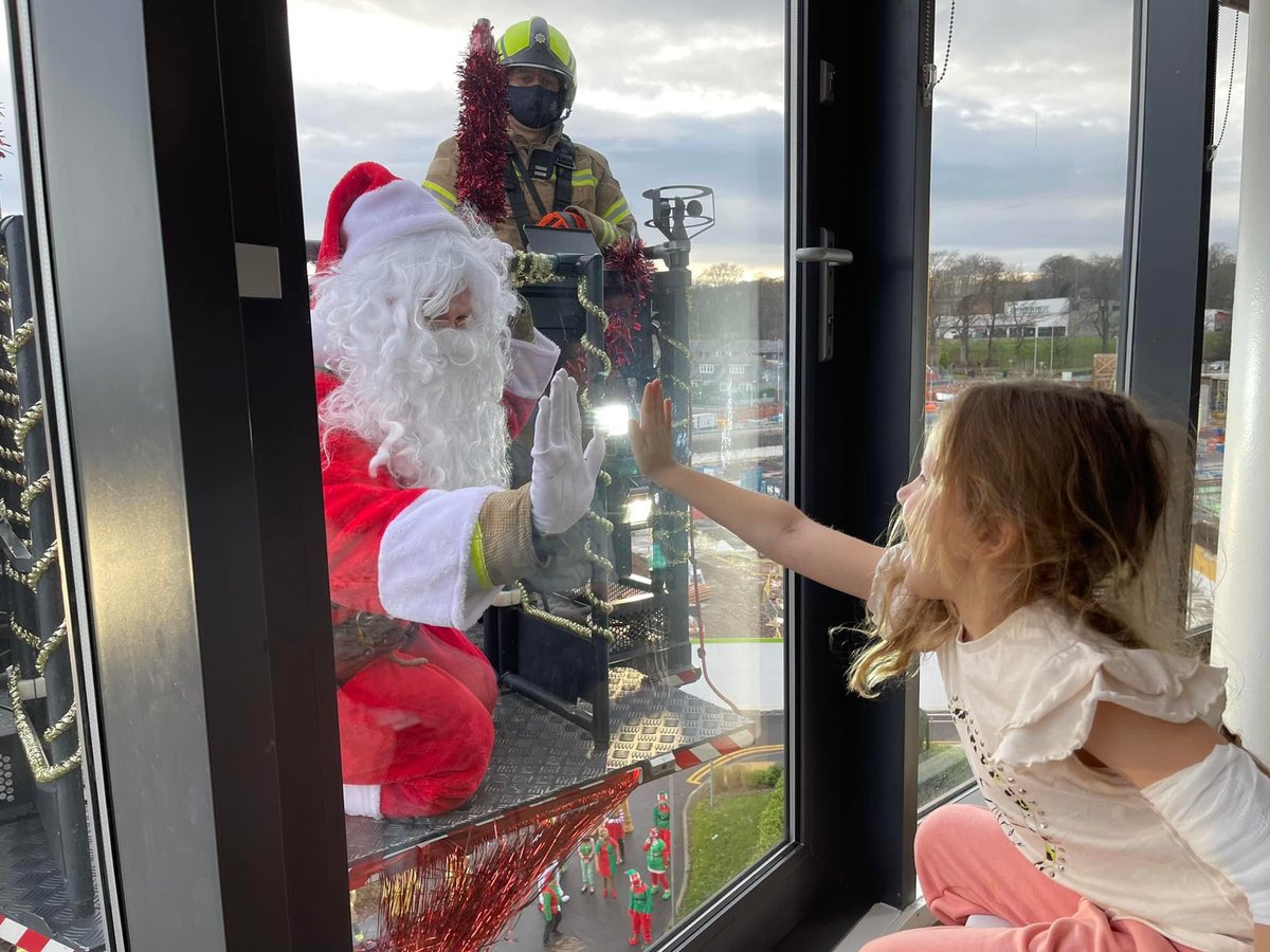 The magic of Santa regardless of COVID restrictions with huge thanks to <a href="/fire_scot/">Scottish Fire and Rescue Service</a> <a href="/MorrisonsNews/">Fan Account,</a> and <a href="/texogroup1/">texogroup</a> #nothingstopssanta <a href="/pressjournal/">The Press and Journal</a> <a href="/EveningExpress/">Evening Express</a> <a href="/DailyMailUK/">Mail+</a> <a href="/TheScotsman/">The Scotsman</a> <a href="/BBCNorthEast/">BBC North East Scot</a> <a href="/STVAberdeen/">STV Aberdeen</a> #children #santa #charity #Christmas