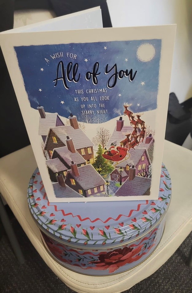 It's so nice to be appreciated...
One of our lovely shoppers dropped off some choccies and a lovely Christmas card to say thank you.
It's nice to be be nice 😉