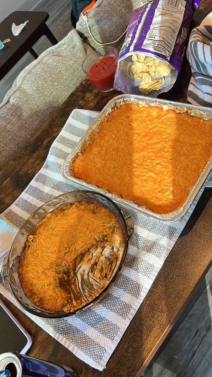 johnnygaswraps's tweet photo. The mecca of dips!!! #IMGONNA #WHOFUCKINDEY  #GASSERDIP #BUFFDIP https://t.co/dvMOXn3Mjo