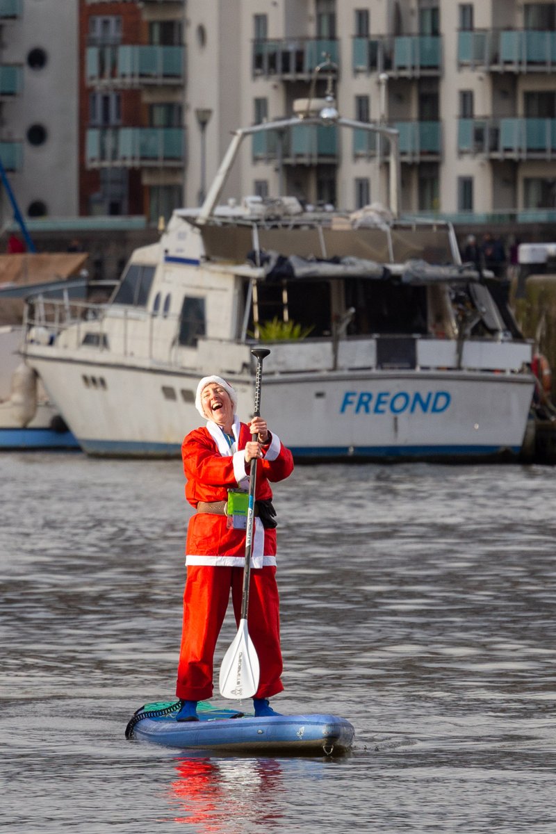 gothick's tweet photo. Santa SUP 1/2 #santasup @supbristol https://t.co/0QWC772o9T