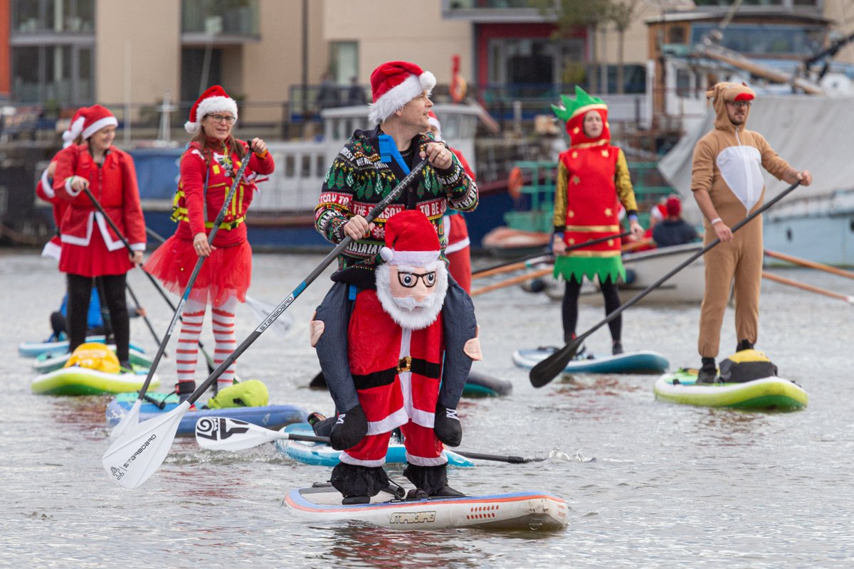 gothick's tweet photo. Santa SUP 2/2 #santasup @supbristol https://t.co/smc8Q4D47Y