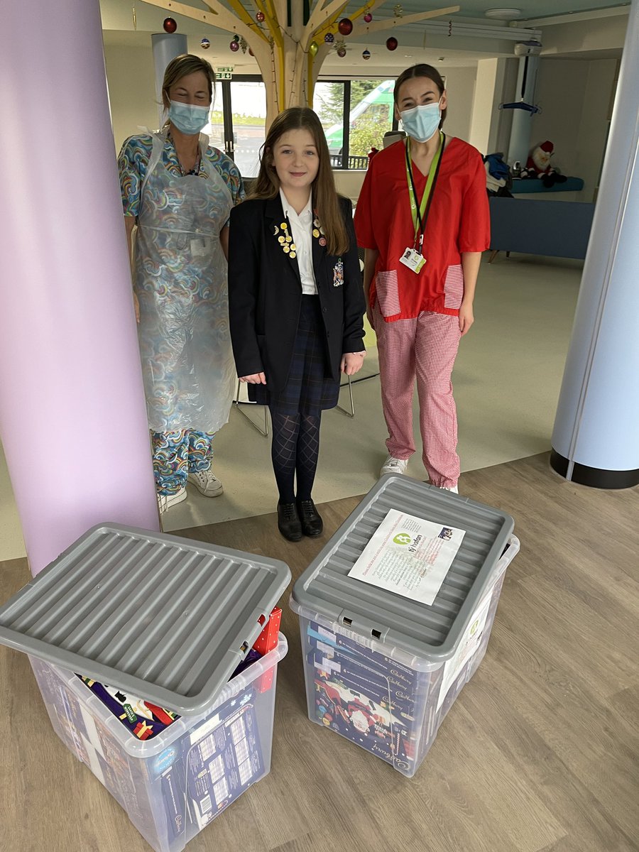 Lauren would like to thank everyone for generously donating and assisting her to  support the great work <a href="/Tyhafan/">Tŷ Hafan Children's Hospice</a> Welsh Children’s hospice in Sully, Cardiff. The staff, Emma Atkins and Emily, gratefully received the thoughtful chocolate boxes🎄. <a href="/Habsmonmouth/">Haberdashers' Monmouth School</a> <a href="/MonPrepSchool/">Haberdashers' Monmouth Prep School</a>