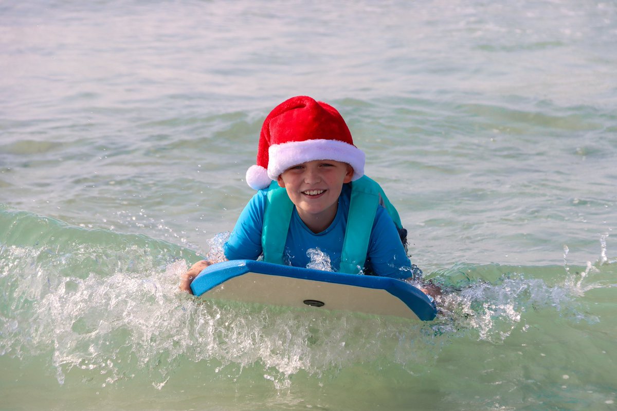 TinyTrekkers's tweet photo. @RTWBarefoot Or today. Kite beach #Dubai https://t.co/noPYgnnh6X