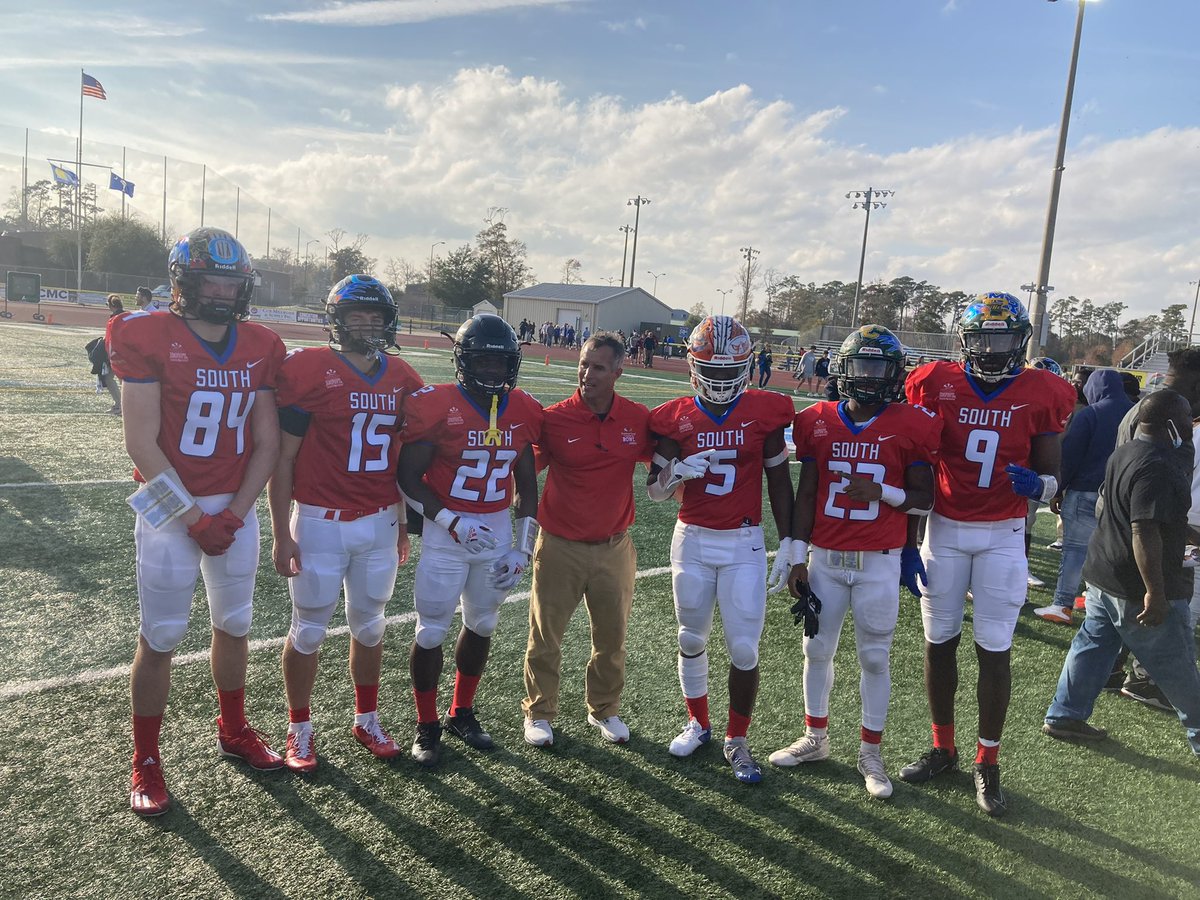 GrayLeaphart's tweet photo. Had An Awesome Time at North South this Week! #SouthonTop @CoachSummers1 @NorthSouthFB @CoachLeaphart https://t.co/I5X7F3k1Qt
