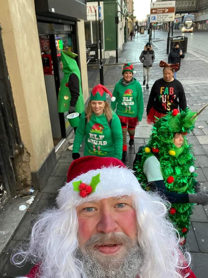 Give-it up for our peeps volunteering &amp; to everyone involved in supporting #Laffs4Kids &amp; Mission Christmas! 👏🏻
 
Here’s some of our teamies in action today &amp; others from last weekend, who took part in a sponsored walk – raising over £2.5k for this cause! ❤️
 
#ProudOfOurPeople