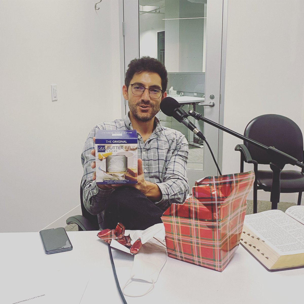 biblebrospod's tweet photo. Happy holidays from @rpadnick and his new #butterbell! 🎁🎄🎊🎉 thanks everyone for listening and a special thanks to the #godsquad for supporting @CooperPeltz’s coin 
addiction!! 🪙💰💸 https://t.co/wbgkERYtTQ