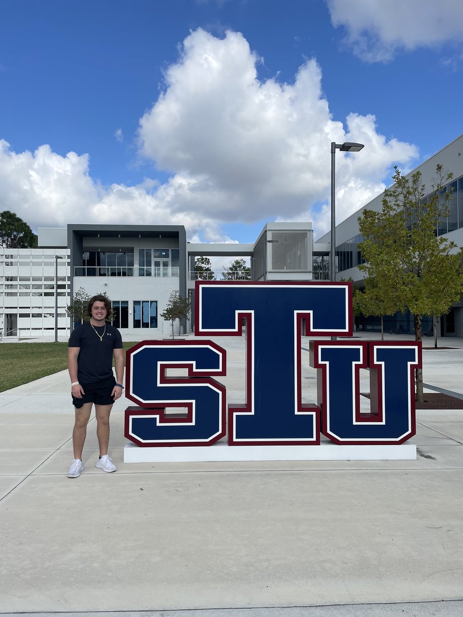 Had a great visit at St Thomas University <a href="/StThomasUniv/">St. Thomas University</a> @coachsmith_stu <a href="/STU_Football/">STU Football</a>