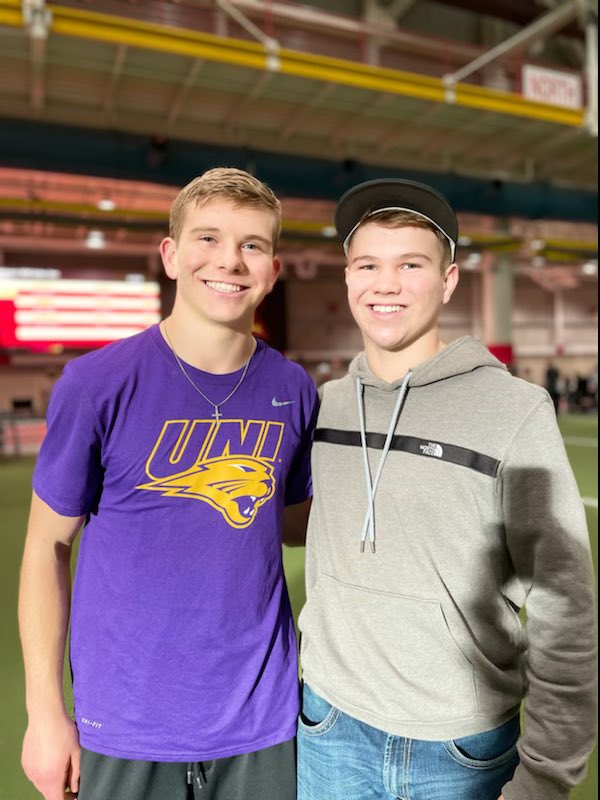 brfangus's tweet photo. @CraigBecke1 had his first collegiate indoor meet at Iowa State yesterday. Had an awesome cheering section! https://t.co/IqgFHVAz0P
