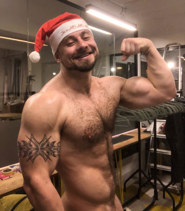 &ldquo;I&rsquo;m a Ho Ho Ho&rdquo; ❤️🎅🏼❤️ https://t.co/7XuXkpII9y