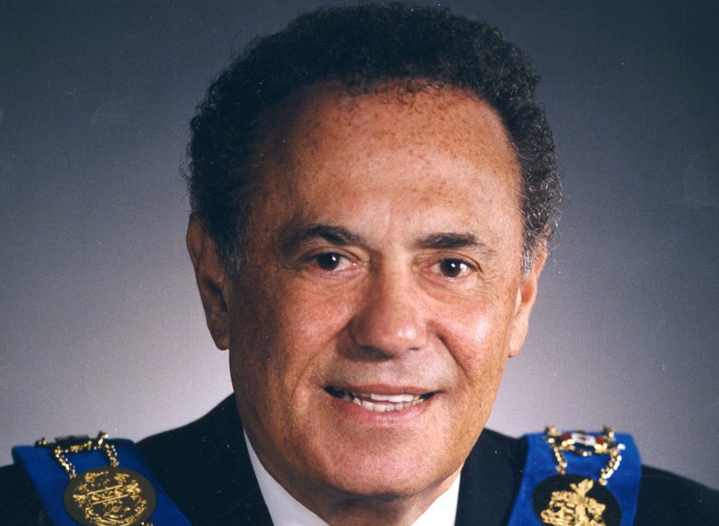 frankscarpitti's tweet photo. On behalf of @cityofmarkham I wish extend our deepest condolences to the Lastman family. Mel Lastman was an incredibly energetic &amp; dedicated public servant for the people of North York &amp; Toronto. It was an honour for me to sit at the table with him during GTA Mayors’ meetings https://t.co/tRcbdwoqSn