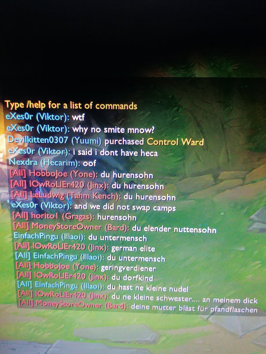 soxtiba's tweet photo. Die #LeagueOfLegends Community in a nutshell xD @riotgames https://t.co/RPbrXlLHqI