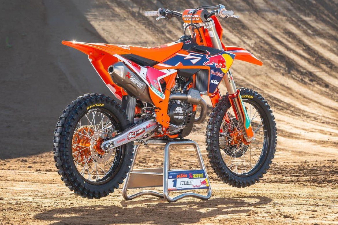 cooperwebb_2's tweet photo. There she is 😍 🔥 https://t.co/YJodSbP6bh