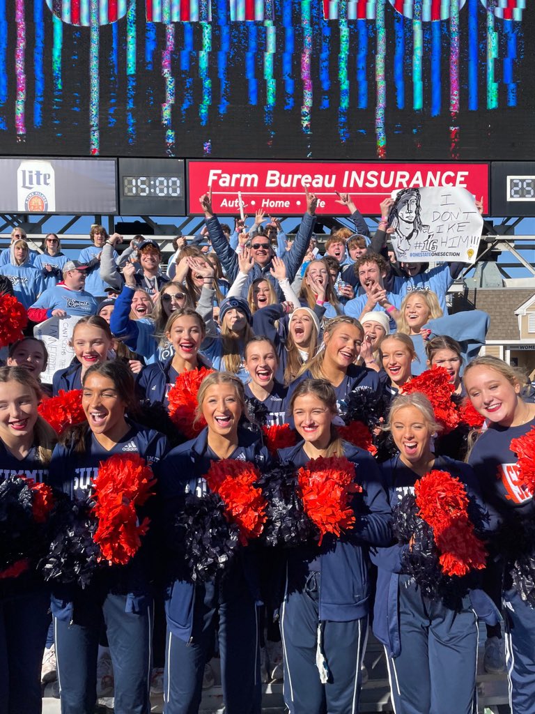 wcsCOAthletics's tweet photo. The NFL’s largest student section! #OneStateOneSection
@Titans @wcsCCTE @wcsSHSbh https://t.co/y63Sk4jDBy