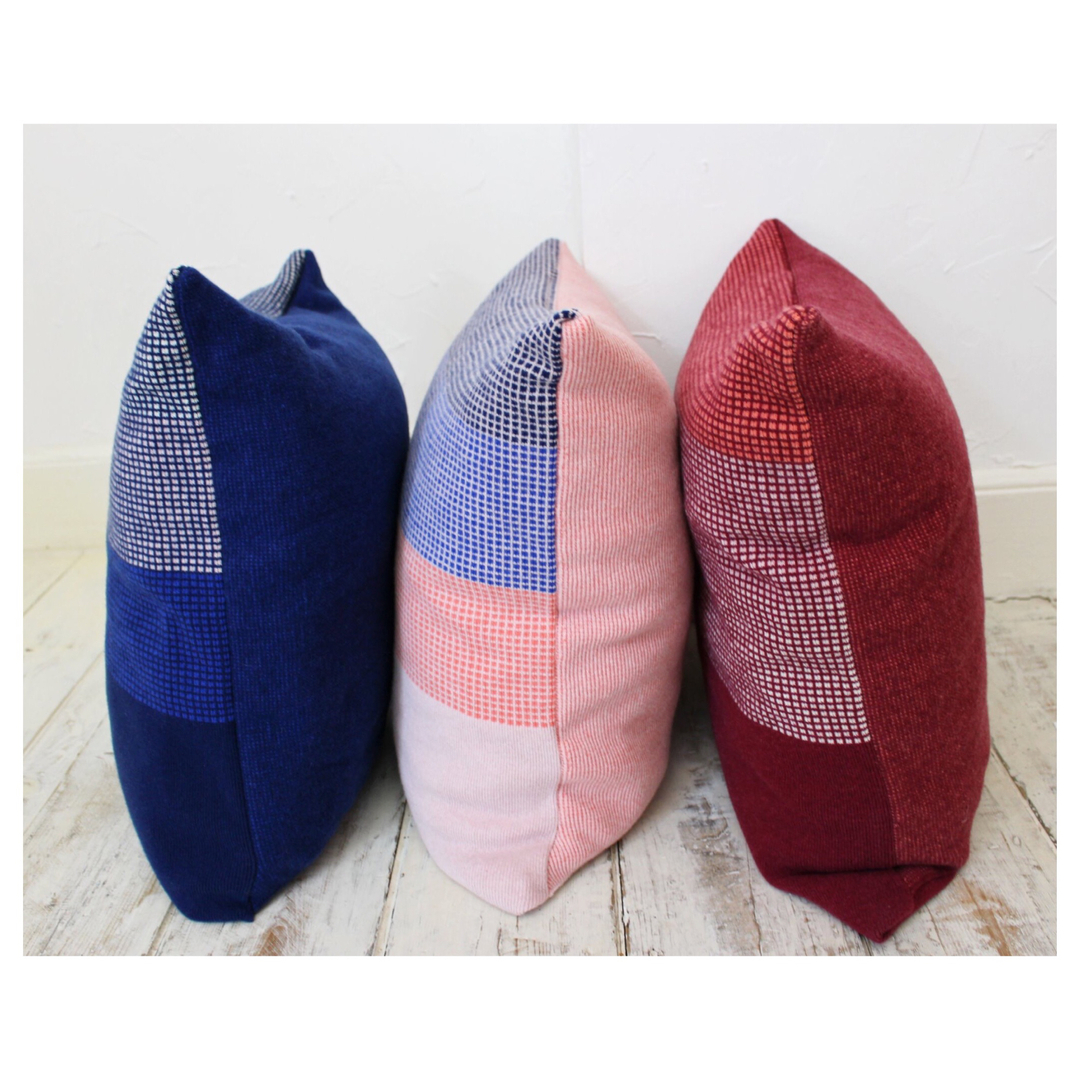 A limited number of cushions are still available online, and I’m planning new designs in the new year. It’s so comfortable to cuddle up with a Merino Lambswool cushion, they’re just like soft and fluffy clouds 😊☁️