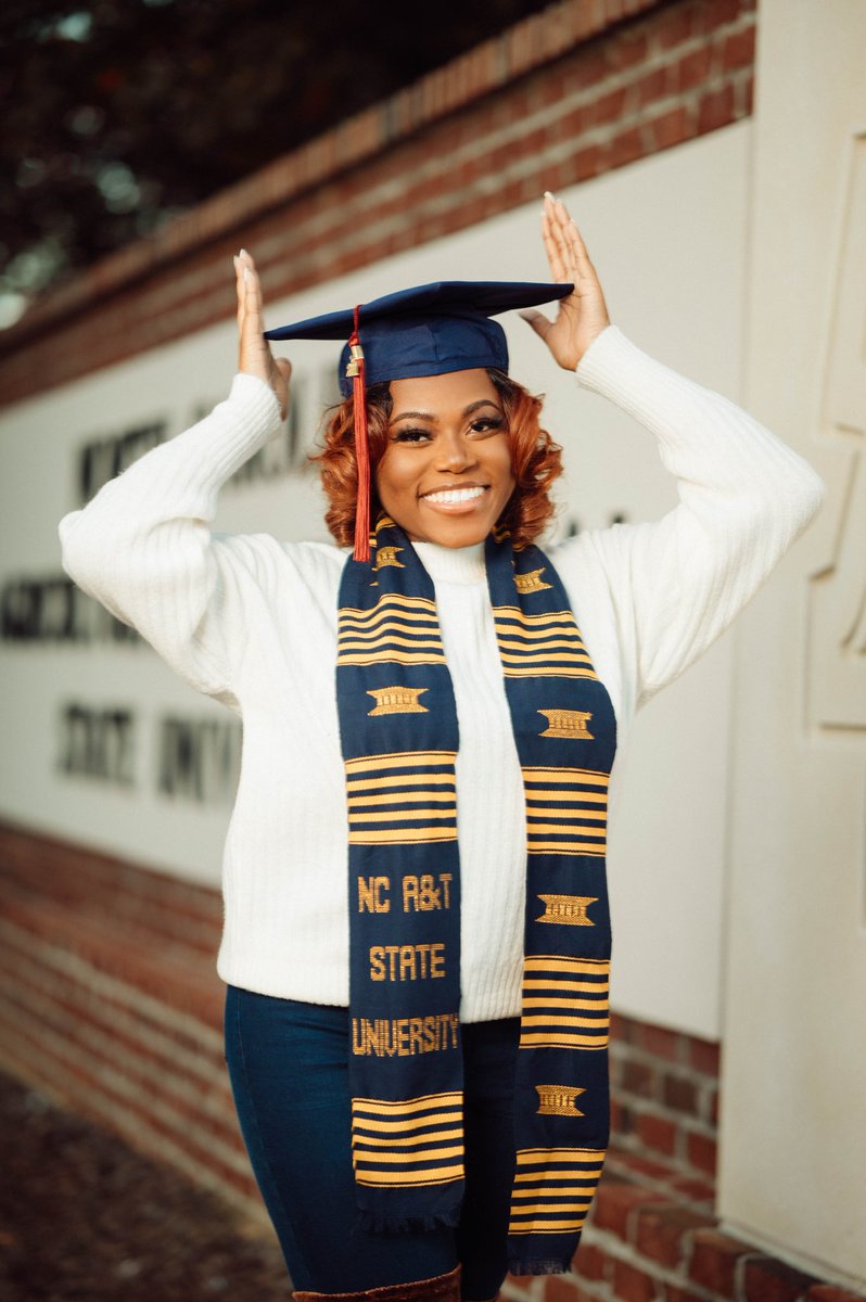 _teyyyy's tweet image. Thank you, Ayantee. 💛👩🏾‍🎓

#NCAT21