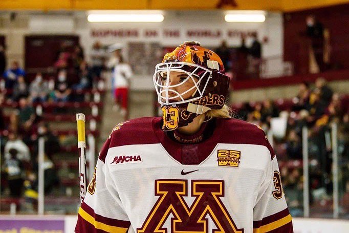GopherWHockey's tweet photo. Scenes from yesterday 📸

#GWH | #25Seasons https://t.co/OxoCECAxTT
