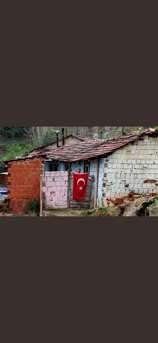 omerokurr's tweet photo. Kerpiç evlerin kahraman çocuklarıdır uzman çavuşlar. #56KahramanUzmÇvş https://t.co/Fwsc6geqaH