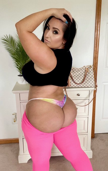 2 pic. Sunday Funday ? https://t.co/cEDOFOQiyO