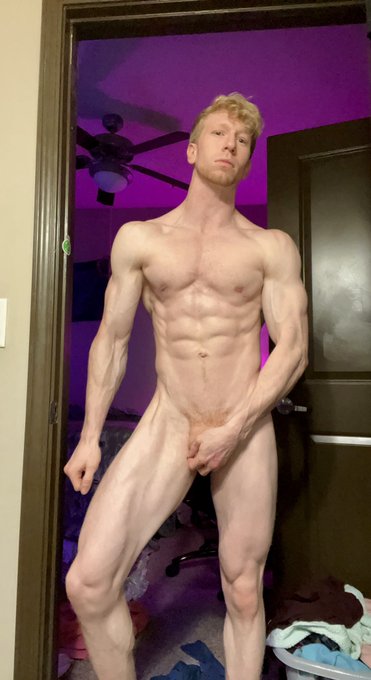 DM Me Boys 🌺😘 https://t.co/puRzsPxtF0