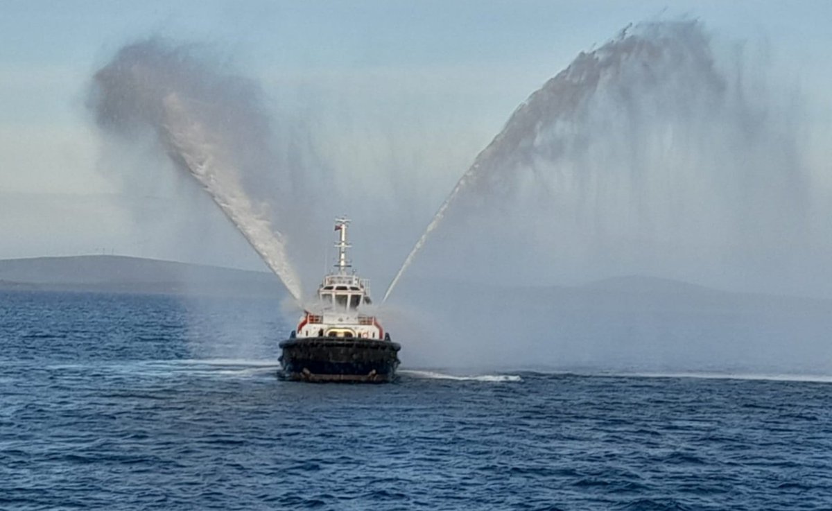 volyar17's tweet image. We were spraying it loud n proud in #scapaflow today.
#tuglife #tugOdin