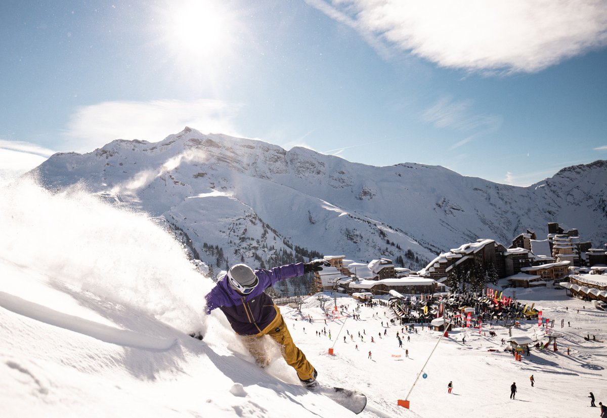 Avoriaz1800's tweet photo. [Une ouverture hors-du-commun ! ❄️] Quelle folie ce Rock On Snow ! Merci à ceux qui ont bravé la tempête et les les bouchons pour nous rejoindre ! ❤️
📸: ©MelGilson ©Perly ©DavidTchag ©LouisNauche
#Avoriaz #RockOnSnow @SavoieMontBlanc @LikeThatEvents https://t.co/6pM1X5aTde