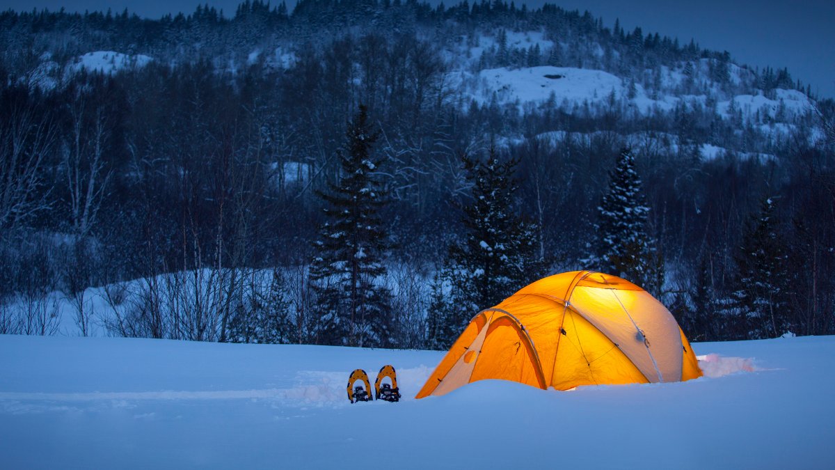 beckworthandco's tweet photo. Camping during this season can give you an experience in the peaceful winter wonderland of the great outdoors. This may seem like a cool experience but can be quite the challenge if you're not ready.

#WINTER #Camping #outdoorfun #travelphotography #travel #sundayvibes https://t.co/yfi6YivBXB