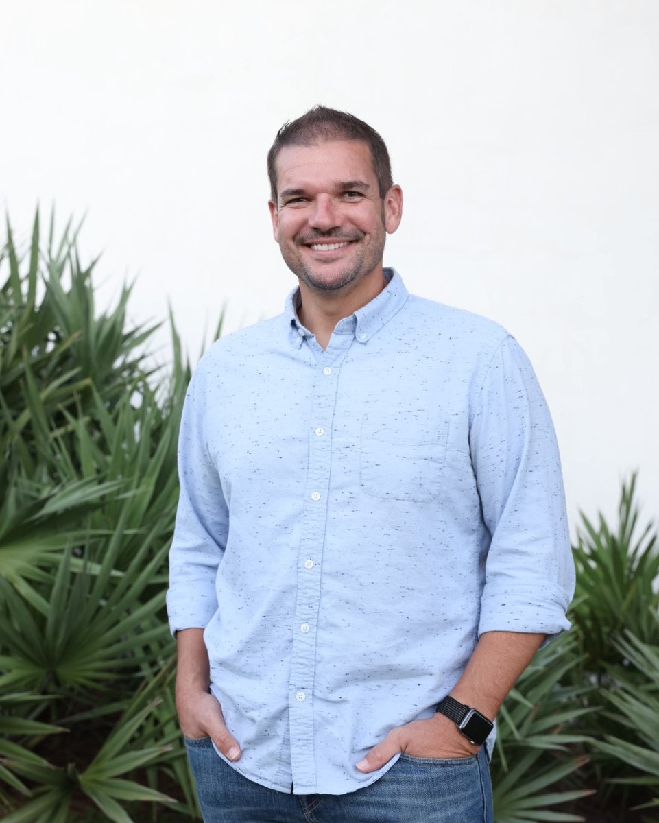 Hey There! Luke here dropping in for a quick intro in case we haven't met yet! I am a realtor located in Franklin, TN with nearly 15 years of experience. I am incredibly grateful to be able to serve families in this way.

As a husband, father, and homeowner, I understand what han