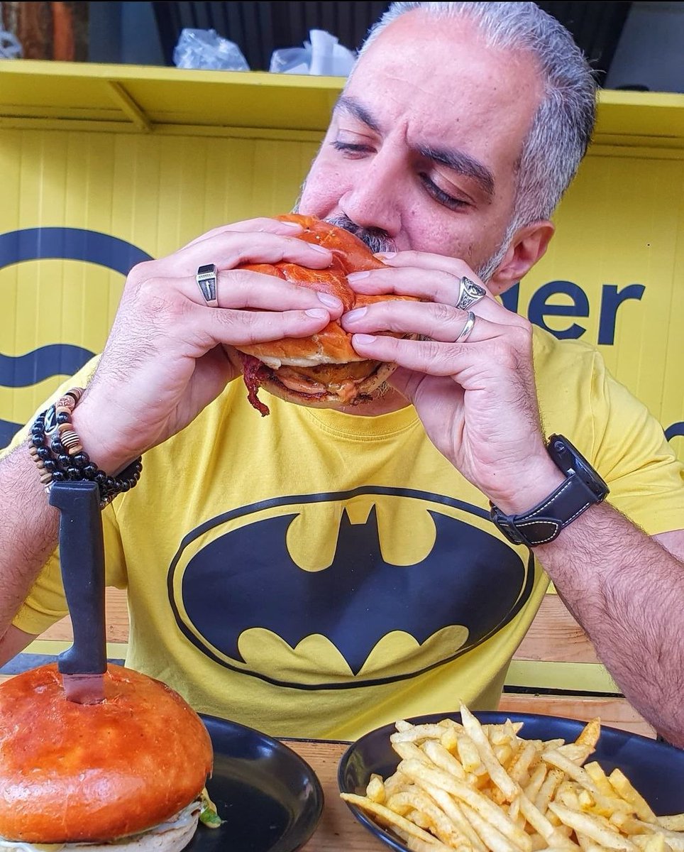 BXLebanon's tweet photo. ุดูุงุฏุฉ ุจูุนุชุฒ ูููุง ๐ @coachbeasteats
Beast Approved โ
#BurgerExperiment https://t.co/D77xid4eSO