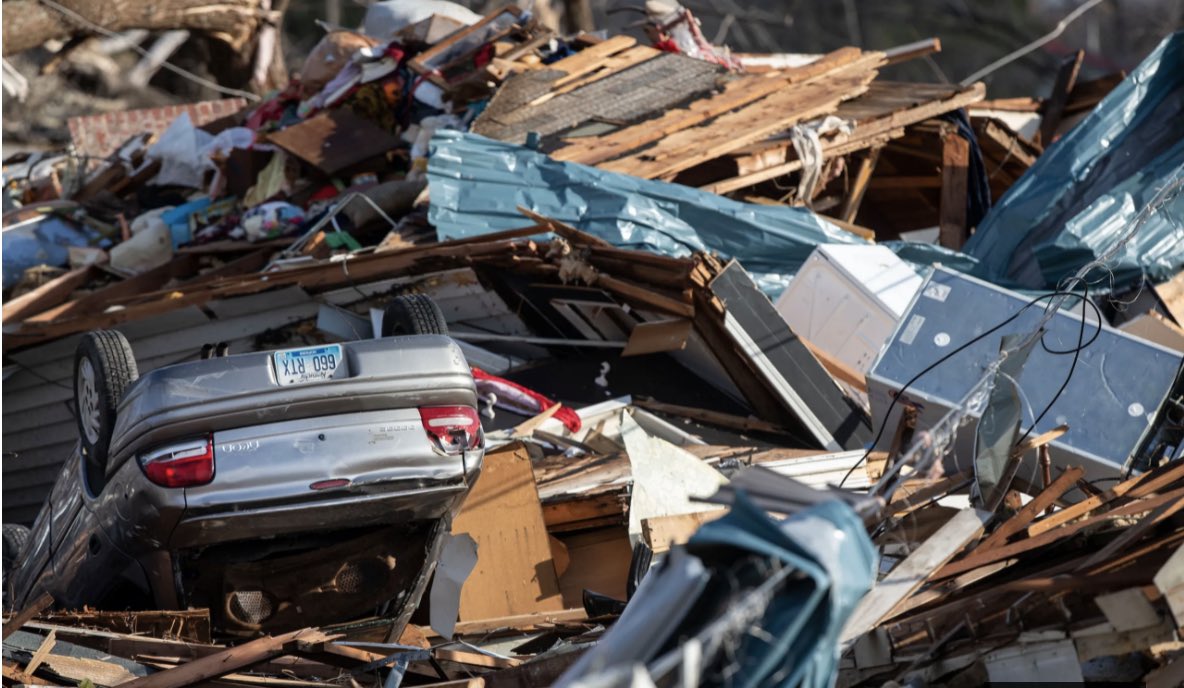KOlusola's tweet photo. I’m so heartbroken by what happened in Kentucky. The tornado hit practically in my backyard of where I grew up. Please donate to https://t.co/UMzJWObRuk to help out. https://t.co/SYd5S0A0Ln
